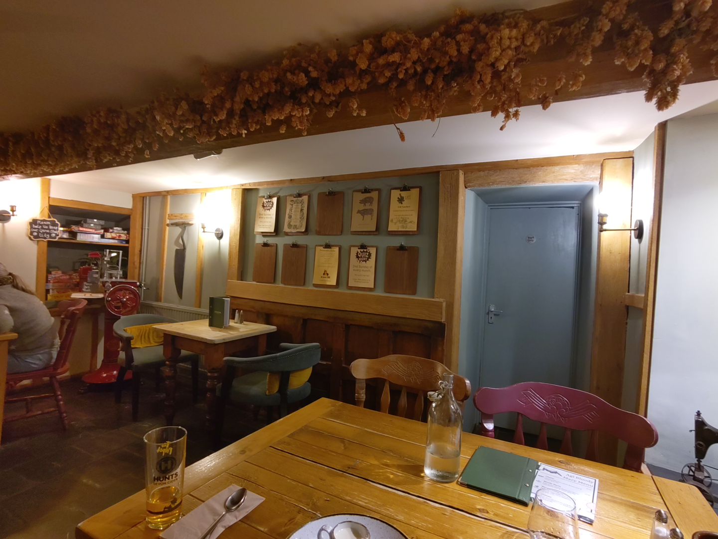 The Agricultural Inn interior